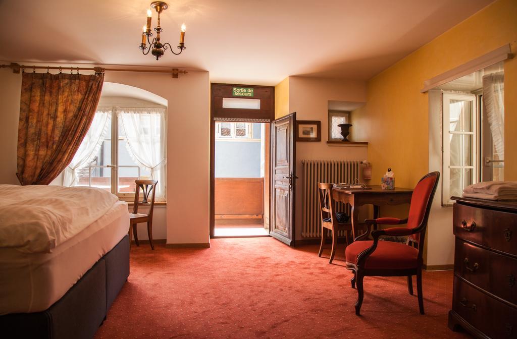 Hotel Les Vieux Toits Neuchâtel Buitenkant foto